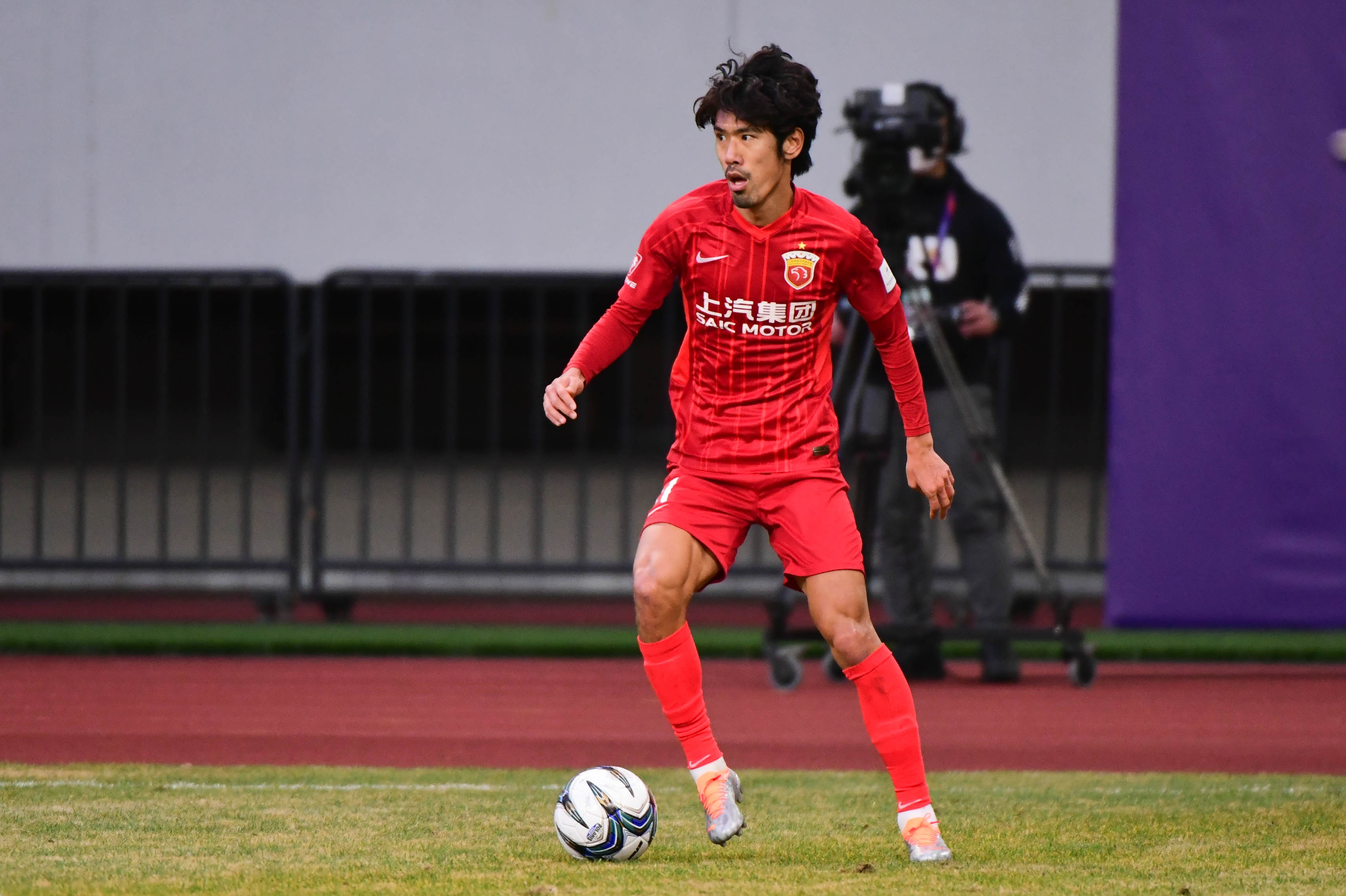 开云官网-吕文君谈退役：真要踢也还能踢，但海港愿在青训岗位培养年轻教练