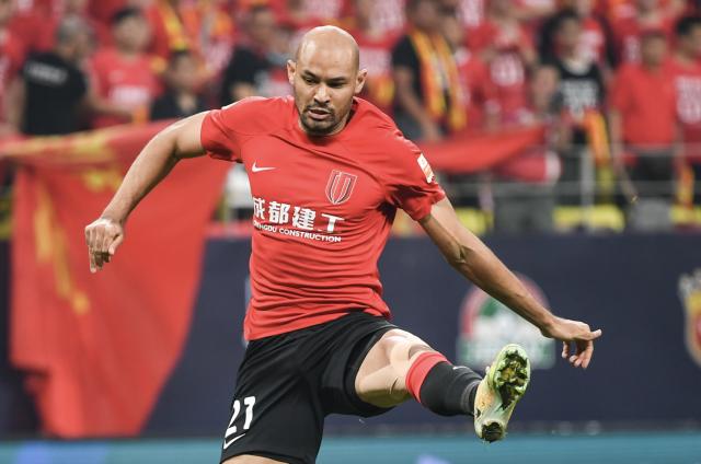 开云官网-【中超】曼巴破门费利佩戴帽 蓉城4比1逆转大连人