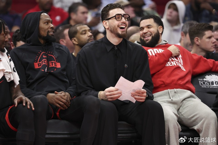 开云官网-火箭2连败，申京仅7分仍不忘全明星！遭KD乌度卡怒批后坦言想念范乔丹|黄蜂|凯文·杜兰特|夏洛特黄蜂队|波士顿凯尔特人队|印第安纳步行者队_新浪体育_新浪新闻