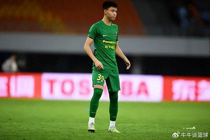 开云APP-邵佳一现身浙江队主场观战，一人表现不佳送点，或难进他的法眼|国足|武磊|青岛西海岸|喀麦隆|青岛市_新浪新闻